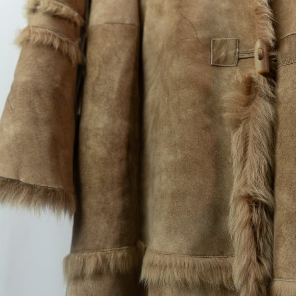 Shearling Full-Length Coat with turn-up sleeve cuffs - Picture 7 of 16